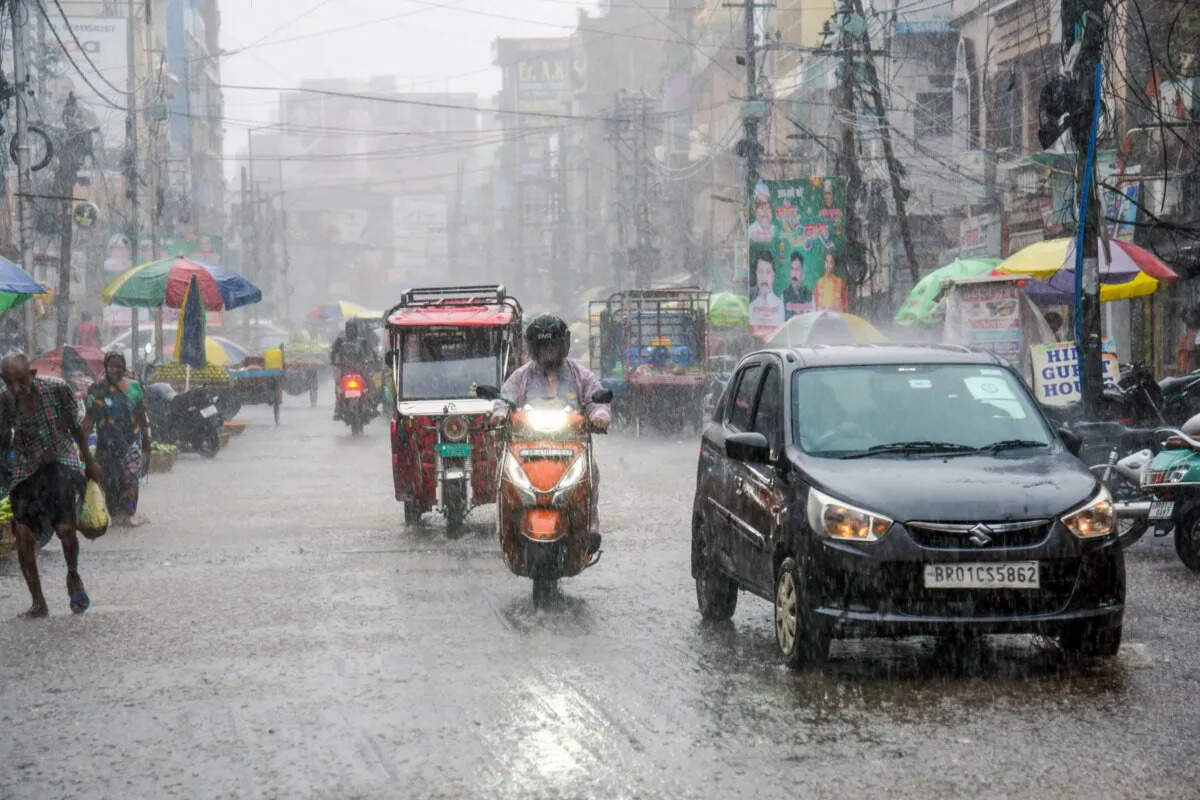 राज्य में बदला मौसम: कई जिलों में हल्की बारिश, चित्तौड़गढ़ रहा सबसे गर्म