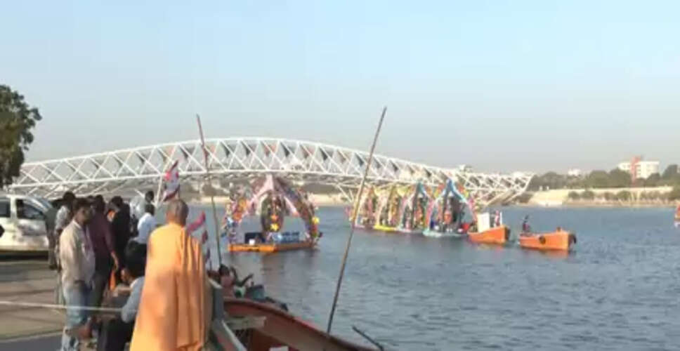 अहमदाबाद में बीएपीएस प्रमुख वरणी अमृत महोत्सव का भव्य आयोजन, देश-विदेश से उमड़े भक्त