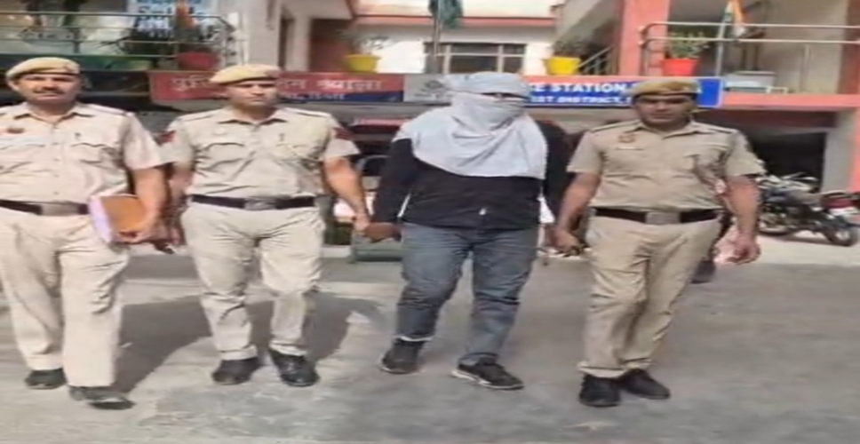 दिल्ली पुलिस ने कुख्यात अपराधी को किया गिरफ्तार, 40 से ज्यादा मामलों में है आरोपी