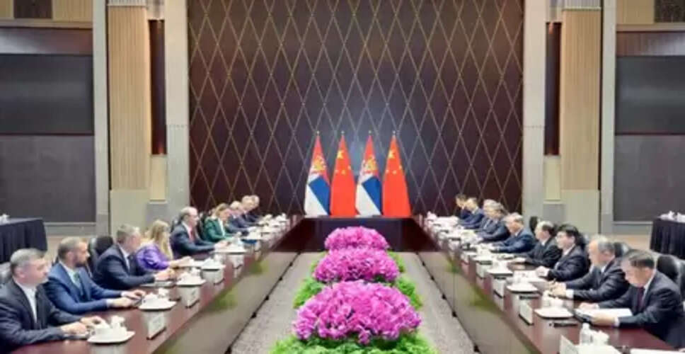 चीनी प्रधानमंत्री ने सर्बियाई समकक्ष से मुलाकात की