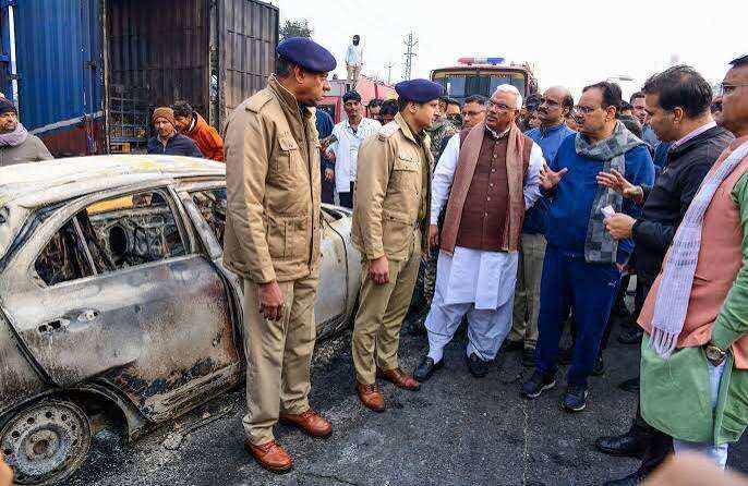 मैट्रिमोनी ऐप पर खुद को इनकम टैक्स अफसर बताकर युवती को फंसाया, शादी का झांसा देकर 80 लाख रुपए ऐंठने का आरोप