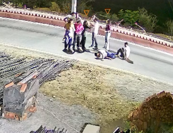 उदयपुर में हाईवे पर सनसनीखेज हमला, बर्थडे पार्टी से लौट रहे तीन युवकों पर बेरहमी से हमला, CCTV में कैद घटना