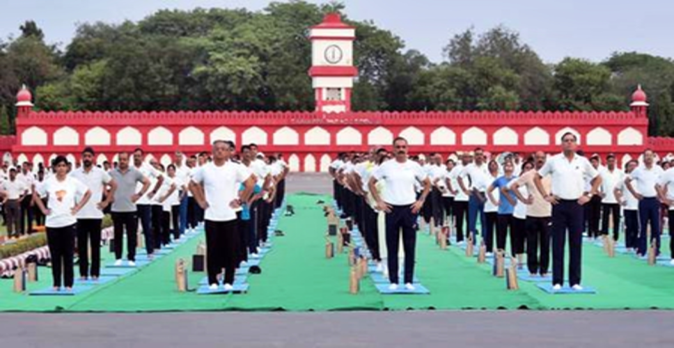 दिल्ली: एनडीएमसी के अंतर्राष्ट्रीय योग दिवस के आयोजन में 9 स्थानों पर 6,000 लोगों ने भाग लिया