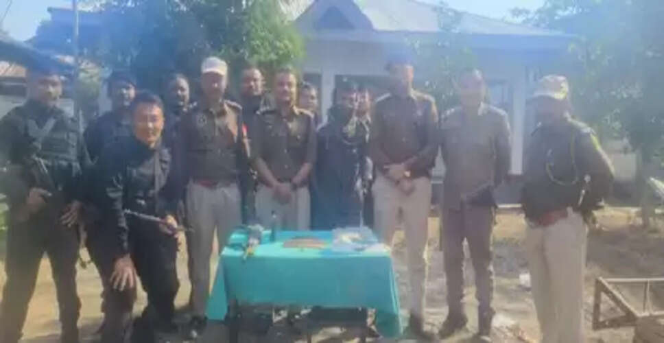 उल्फा-आई के दो उग्रवादियों ने किया आत्मसमर्पण, भारी मात्रा में हथियार बरामद