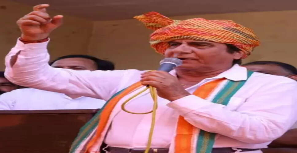 राजेश खन्ना से लेकर राज बब्बर तक का रहा कांग्रेस से नाता, कुछ चमके तो कई ने बनाई राजनीति से दूरी