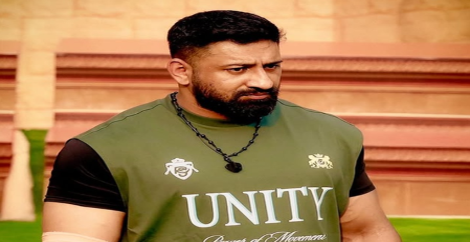 मोनालिसा के आरोपों पर रजत दलाल का पलटवार, बोले&ndash; उनका गुस्सा उनकी समस्या, मुझ पर कोई असर नहीं