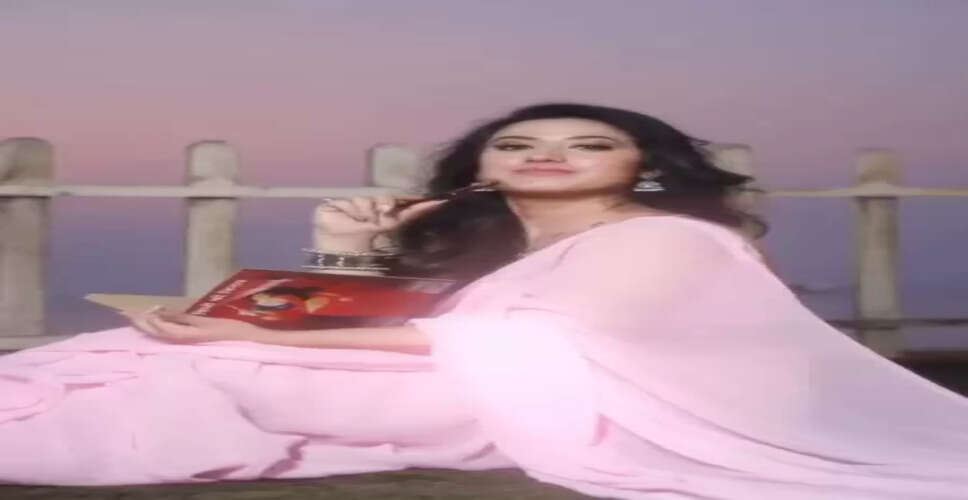 'विन्नी की किताब' में दिखेगा अलीशा पंवार का अलग अंदाज, कलरफुल शिफॉन साड़ियों से बिखेरेगी जादू