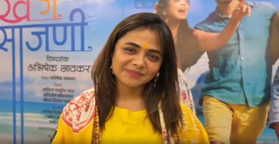 शिरडी मंदिर पहुंचकर प्रार्थना बेहेरे ने लिया आशीर्वाद, 'साखे ग सजनी' की दिलचस्प कहानी का किया खुलासा