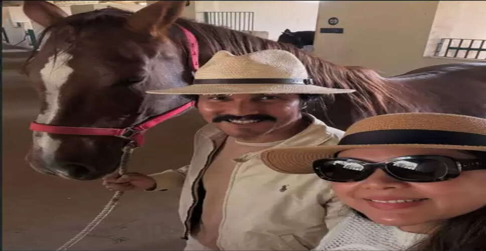 क्रिसमस वेकेशन पर रणदीप हुड्डा और लिन लैशराम, घोड़ों और खूबसूरत नजारों के बीच मनाया जश्न