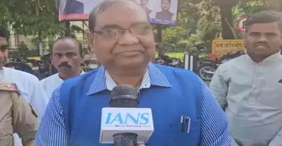 बृजलाल ने बाबा साहेब की जयंती पर दी श्रद्धांजलि, अखिलेश और मायावती पर लगाए दलित विरोधी होने के आरोप