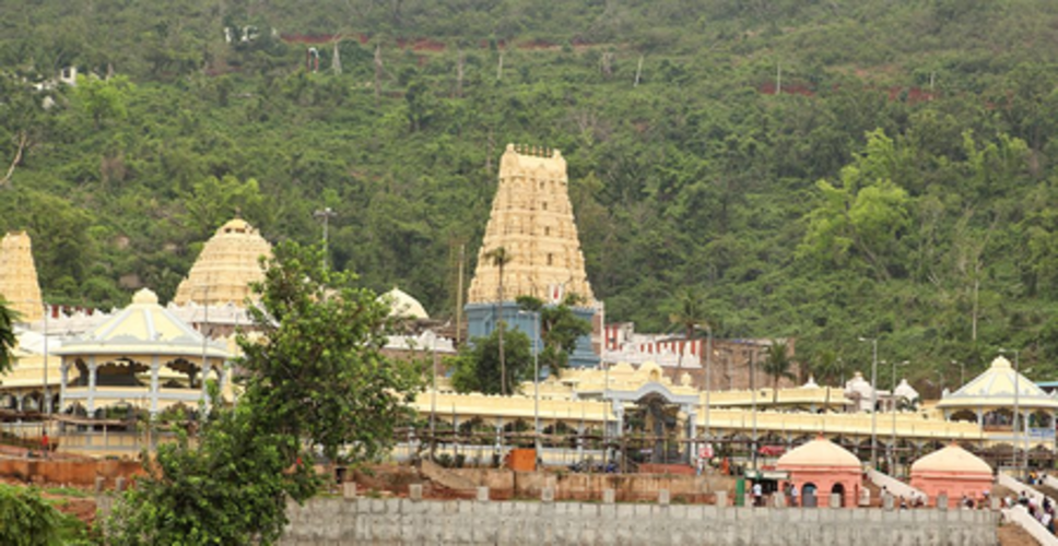 आंध्र प्रदेश की सिम्हाचलम पहाड़ी पर स्थित वह मंदिर, जहां भक्त प्रह्लाद की रक्षा के लिए नारायण ने लिया था अवतार