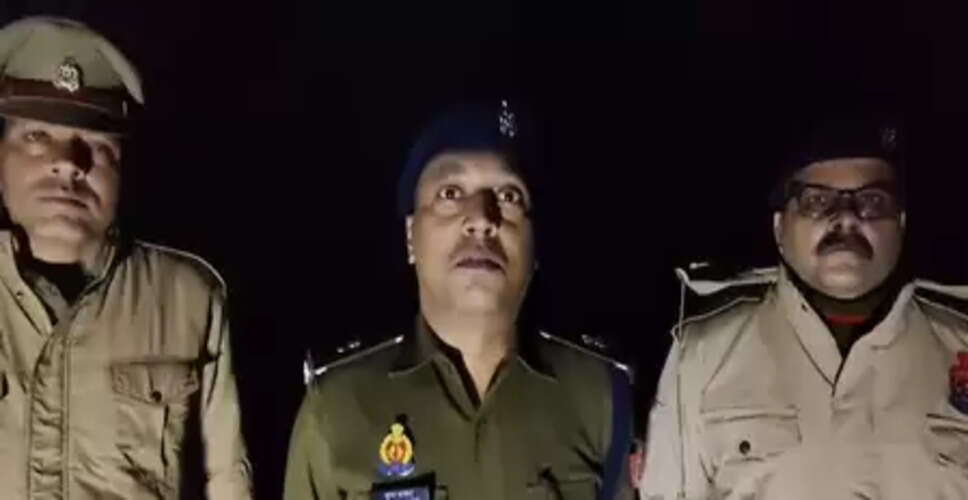 बलिया में पुलिस और गो तस्कर में मुठभेड़, 25 हजार रुपए का इनामी बदमाश घायल