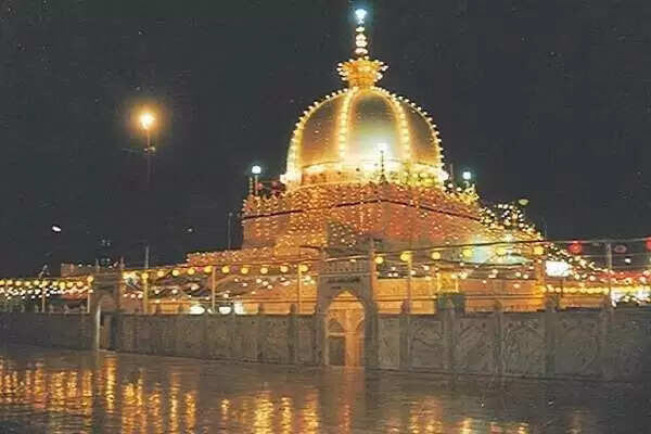 आस्था और खौफनाक रहस्यों का अद्भुत संगम है अजमेर शरीफ दरगाह, वीडियो में जाने वो रहस्य जिससे आज भी हर कोई खाता है खौफ