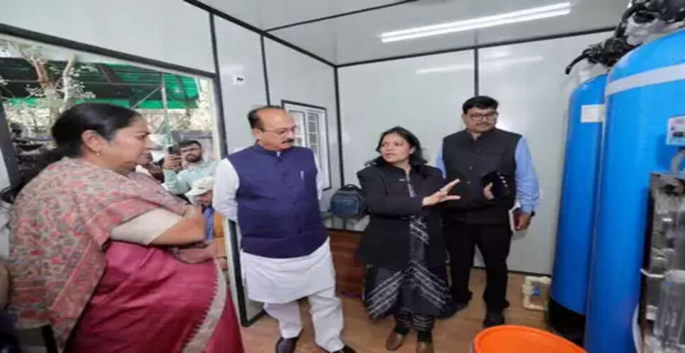 सीएम रेखा गुप्ता ने प्रदूषण कंट्रोल के लिए मिस्ट स्प्रे सिस्टम किया लॉन्च