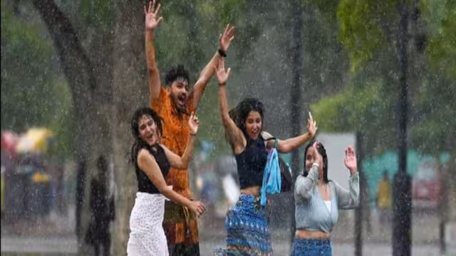 राजस्थान के 5 जिलों में आज बारिश का अलर्ट, कल से गिरेगा दिन का तापमान; 11 शहरों में रात में बढ़ी ठंडक