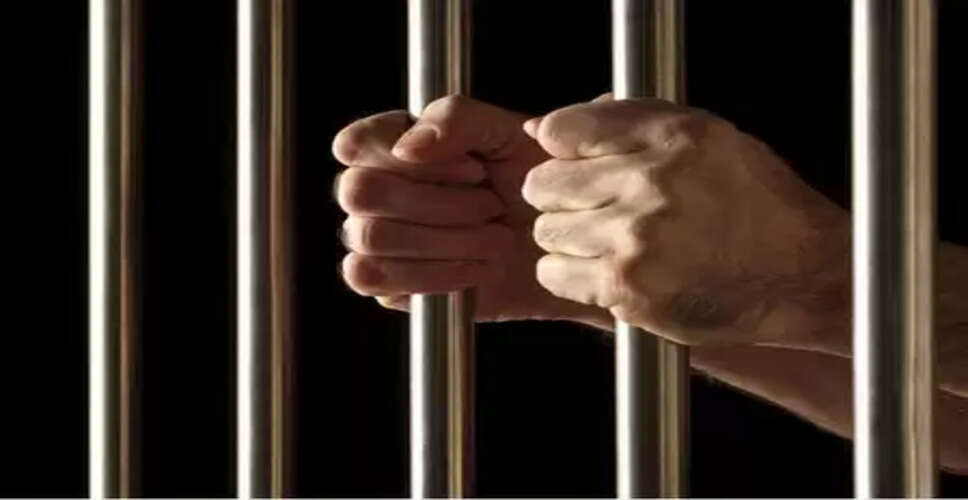 लखनऊ: किंग जार्ज मेडिकल यूनिवर्सिटी में भर्ती बंदी फरार, दो पुलिसकर्मियों समेत तीन पर एफआईआर दर्ज