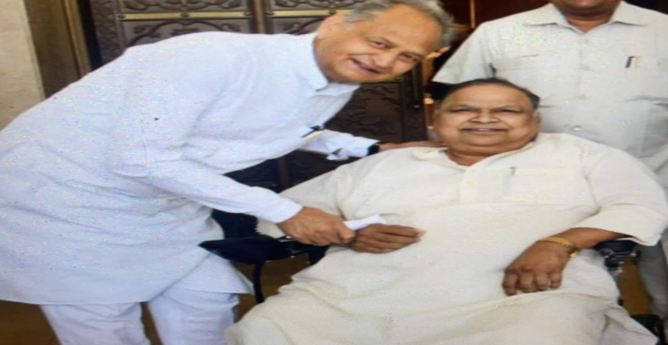 राजस्थान: पूर्व कांग्रेस विधायक बाबूलाल बैरवा का निधन, अशोक गहलोत ने जताया शोक