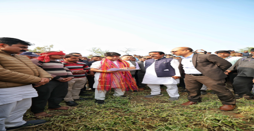 मध्य प्रदेश : सिंधिया ने गुना में ओलावृष्टि से बर्बाद हुई फसलों के लिए मुआवजे का आश्वासन दिया