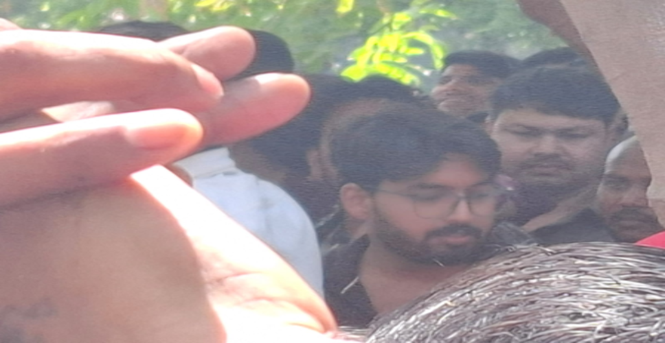 नोएडा वर्कर प्रोटेस्ट हिंसा केस: एसटीएफ की बड़ी कार्रवाई, मुख्य साजिशकर्ता आदित्य आनंद गिरफ्तार