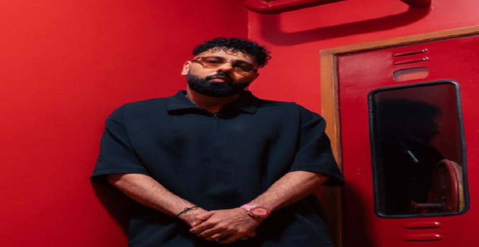 'टटीरी' को लेकर राष्ट्रीय महिला आयोग ने सिंगर बादशाह को जारी किया समन, 25 मार्च को पेश होने का निर्देश