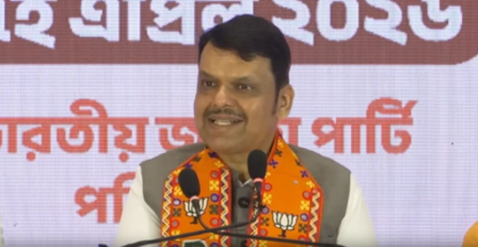 पश्चिम बंगाल में सीपीआईएम के शासन से भी बदतर स्थिति, उद्योगपति महाराष्ट्र हो रहे शिफ्ट: देवेंद्र फडणवीस