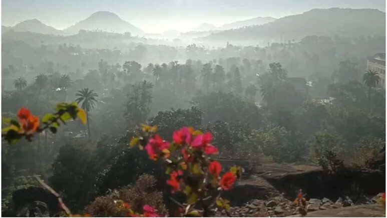 राजस्थान के हिल स्टेशन में पारा 1 डिग्री, नए साल से पहले माउंट आबू में पर्यटकों की भारी भीड़