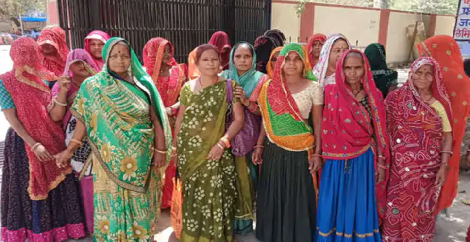 Sawai madhopur में पानी की समस्या के समाधान के लिए महिलाओं ने किया विरोध 