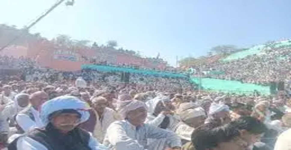 Karoli&nbsp;युवक की मूंछ काटने वालों पर लगा 11 लाख का जुर्माना, महापंचायत ने सुनाया फैसला