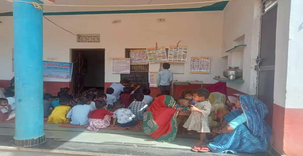 Pratapgarh संजीवनी सेवा संस्थान की ओर से आयोजित समर कैंप में शिक्षा के प्रति जागरूक किया जा रहा