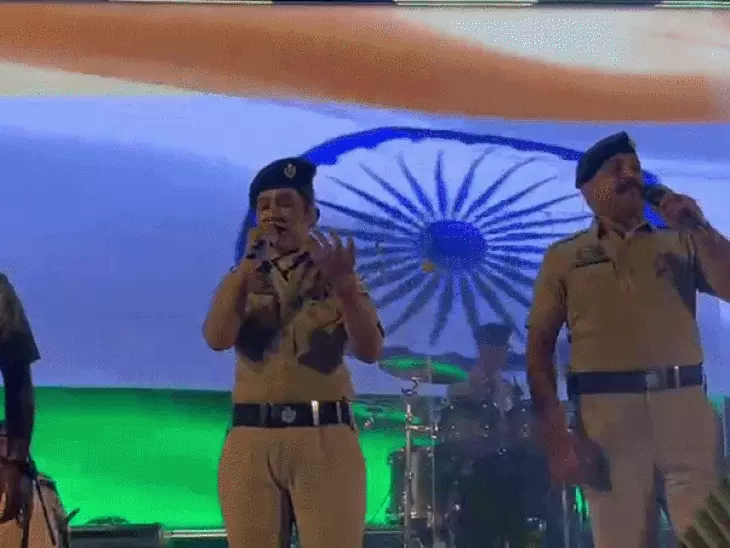 उदयपुर में &lsquo;म्यूजिकल नाइट&rsquo; में गूंजे देशभक्ति गीत, दर्शकों ने साथ गुनगुनाकर बढ़ाया उत्साह