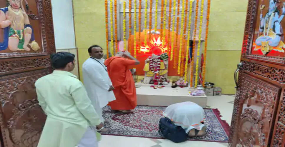 Sriganganagar हनुमान खेजड़ी मंदिर में पुस्तकालय का उद्घाटन
