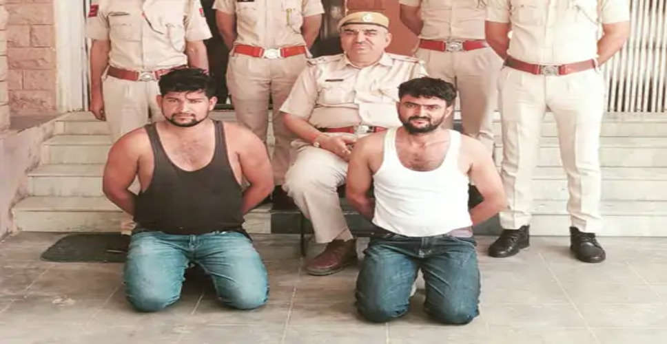 Barmer सांसद उम्मेदाराम बेनीवाल के काफिले ने तोड़ी पुलिस नाकेबंदी