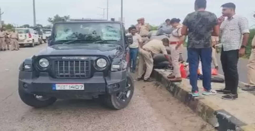 Karoli&nbsp;पुलिस नाकाबंदी में अवैध विस्फोटक से भरी बोलेरो जब्त, चालक फरार