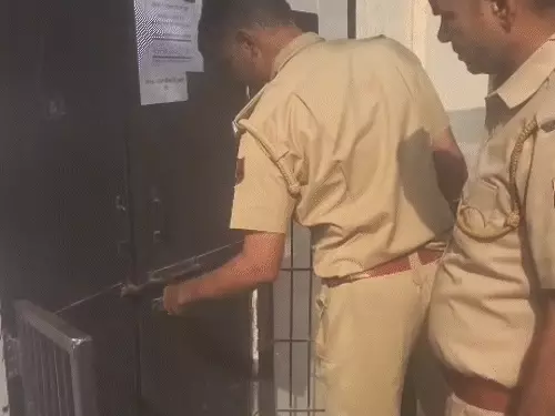 टोंक में मस्जिद में सनसनीखेज घटना, इमाम ने हकीम को जलाने का किया प्रयास