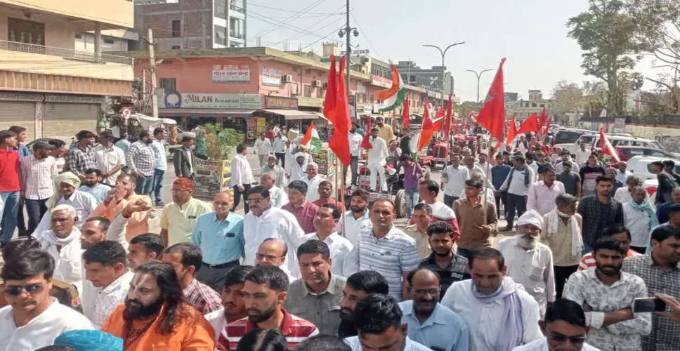 Banswara पुलिस की ढीली कार्रवाई पर 6 जिलों के राजपूत समाज ने जताया गुस्सा, निकाली रैली
