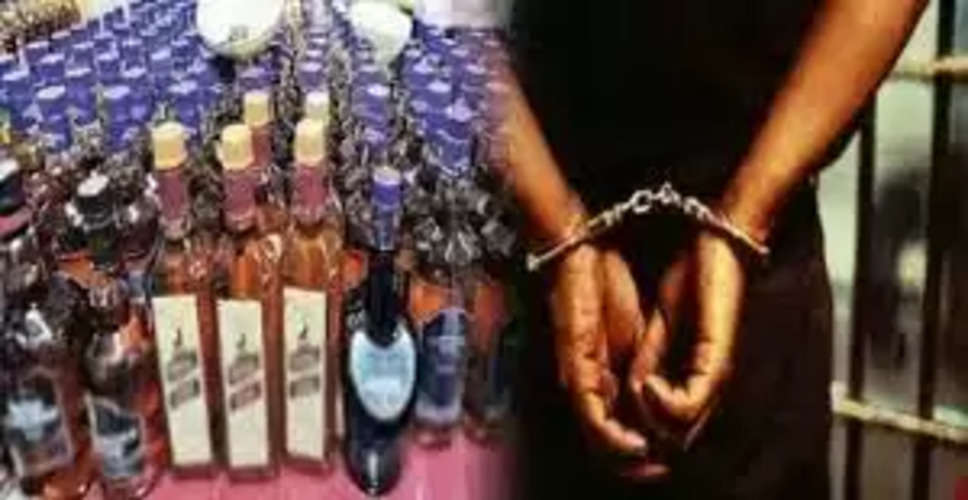 Banswara पुलिस ने अवैध शराब, धारदार हथियार सहित बदमाशों को किया गिरफ्तार