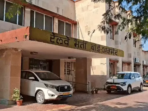 रेलवे में असिस्टेंट लोको पायलट के 11,127 पदों पर भर्ती, 15 मई से शुरू होंगे आवेदन