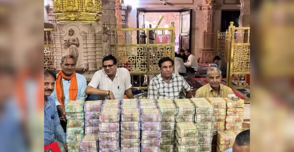 मालामाल हुए श्री सांवलिया सेठ! नोट गिनते थक गए कर्मचारी लेकिन अब भी जारी है गिनती, 22 करोड़ के पार पहुंची राशि 