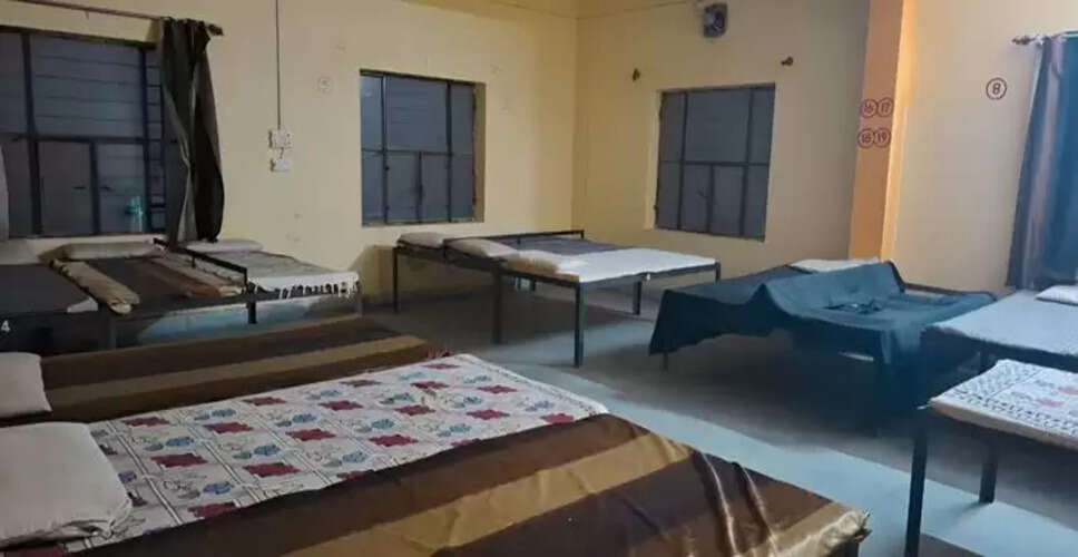 आश्रय स्थल को बनाया डेरा, एएनएम, बाउंसर और रसोईया कई महीनों से रह रहे