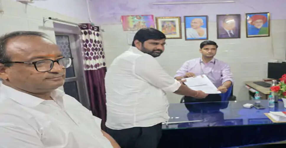 भाजपा से विनीत बंसल ने चेयरमैन पद के लिए भरा नामांकन