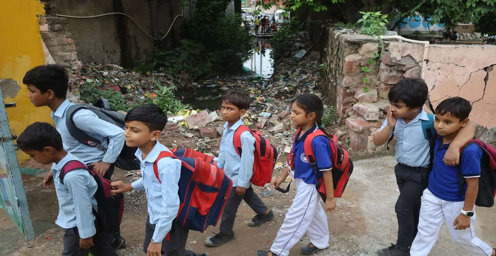 धौलपुर में सरकारी स्कूलों में नामांकन बढ़ाना चुनौती, 774 स्कूलों में अब तक 4989 बच्चों का ही प्रवेश