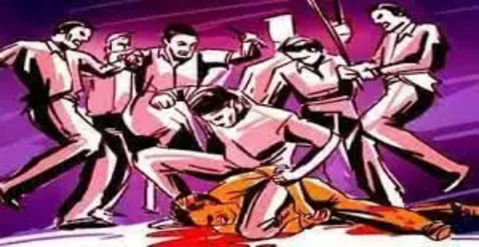 राजस्थान में बदमाश बेखौफ, दिनदहाड़े युवक पर लाठी-डंडों और धारदार हथियारों से हमला, मचा हड़कंप 