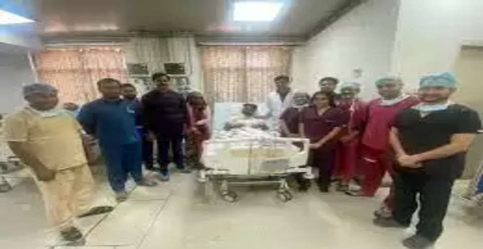 Jaipur एसएमएस अस्पताल में 20 साल के युवराज के दिल में छेद को ठीक कर बचाई जान