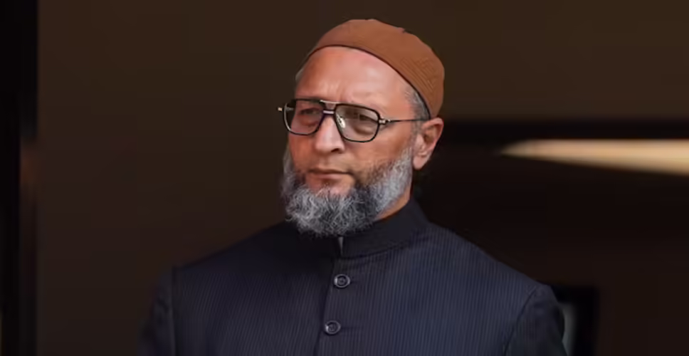 बीजेपी नेता हमीद खान ने&nbsp;असदुद्दीन ओवैसी पर लगाए गंभीर आरोप, बोले - '3 हज़ार बीघा वक्फ ज़मीनों पर किया कब्जा'