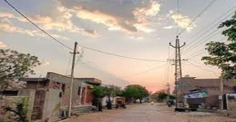 जालोर में अचानक बढ़ी गर्मी, हल्के बादलों के बावजूद नहीं मिली राहत, लोग परेशान