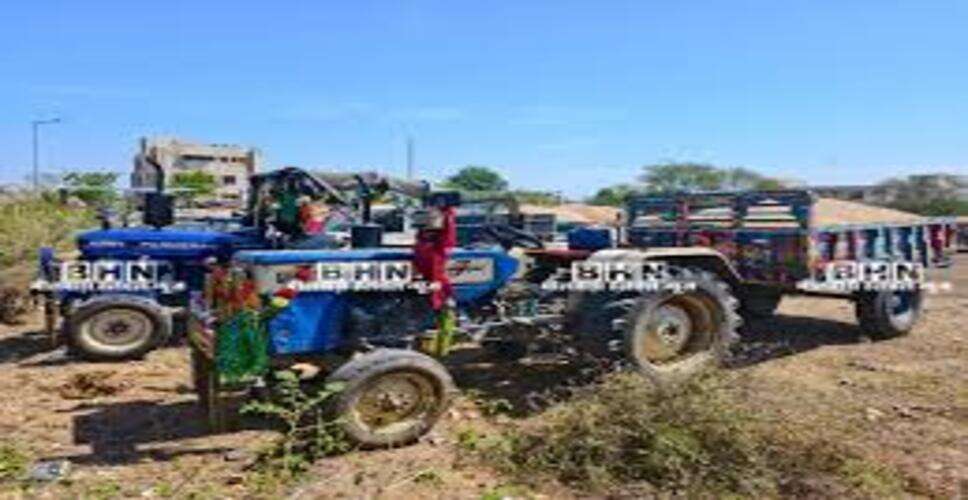 भीलवाड़ा में अवैध बजरी खनन पर बड़ी कार्रवाई, 35 टन बजरी से भरा डंपर जब्त, चालक गिरफ्तार