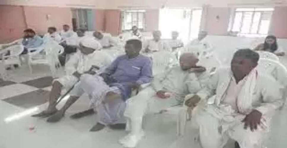 Karoli&nbsp;सदस्यों के नहीं आने से साधारण सभा स्थगित, 2 सदस्य ही पहुंचे