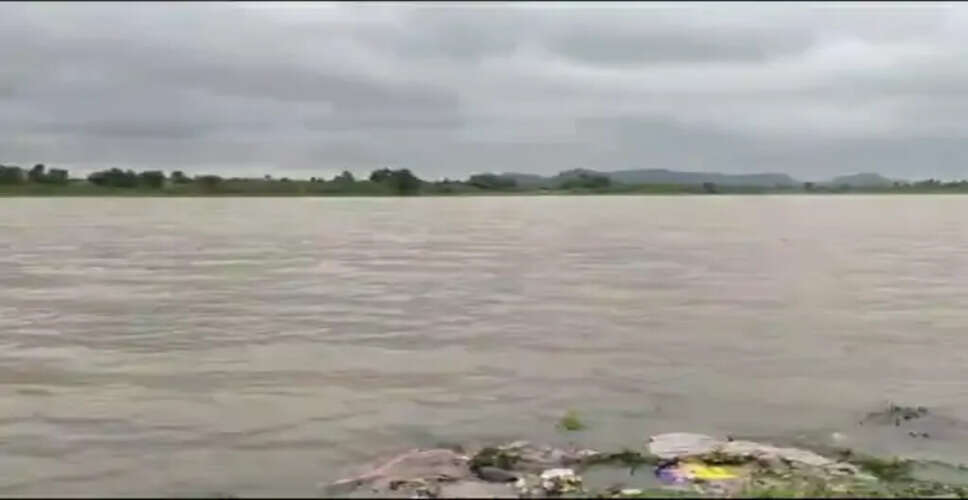 Karauli हिंडौन में तीन दिन से जारी है बारिश, जगर बांध हुआ फुल&nbsp;