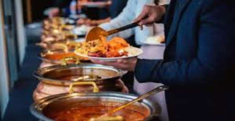 सलूंबर में शादी का खाना खाने से 46 लोग बीमार, दो की हालत गंभीर, उदयपुर रेफर