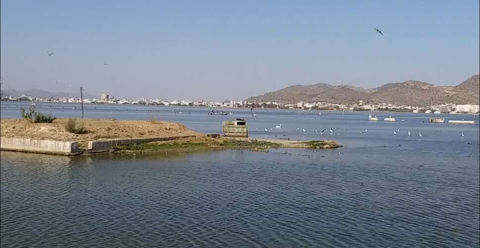आनासागर झील की बदहाली पर कांग्रेस का आंदोलन तेज, 23 जुलाई के 'अजमेर बंद' को सफल बनाने के लिए बाजारों में किया जनसंपर्क